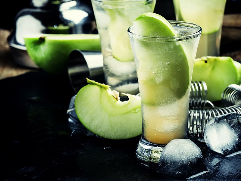 Fizzy Apple Cocktail