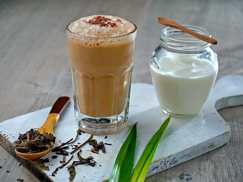 Making Teh Tarik