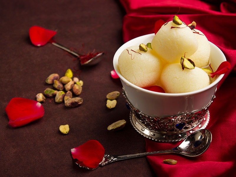 Rasgulla Cheese Ball In Syrup