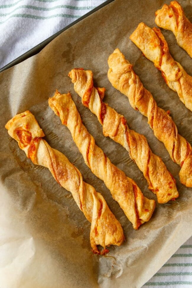 Pumpkin Puff Pastry Twists