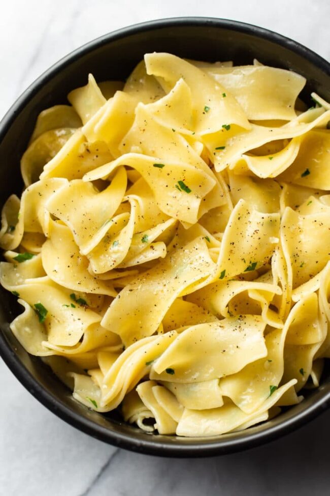 Garlic Butter Egg Noodles