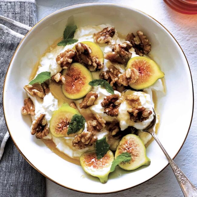 Greek Yogurt with Honey and Walnuts