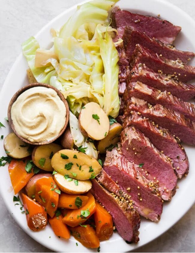 Slow Cooker Corned Beef and Cabbage