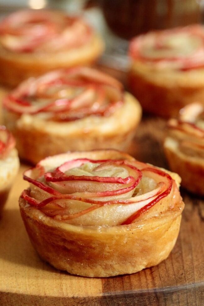 Puff Pastry Apple Roses