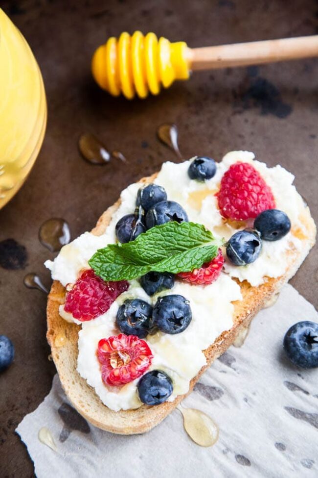 Ricotta and Berry Toast