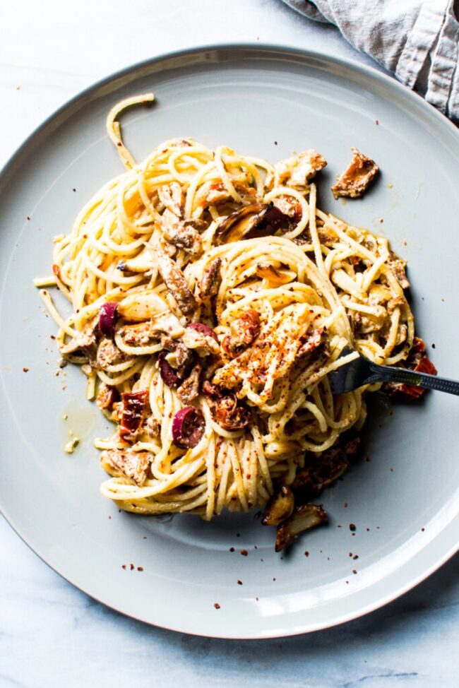 Goat Cheese and Sun-Dried Tomato Pasta