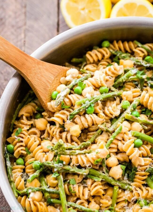 Goat Cheese and Lemon Pasta