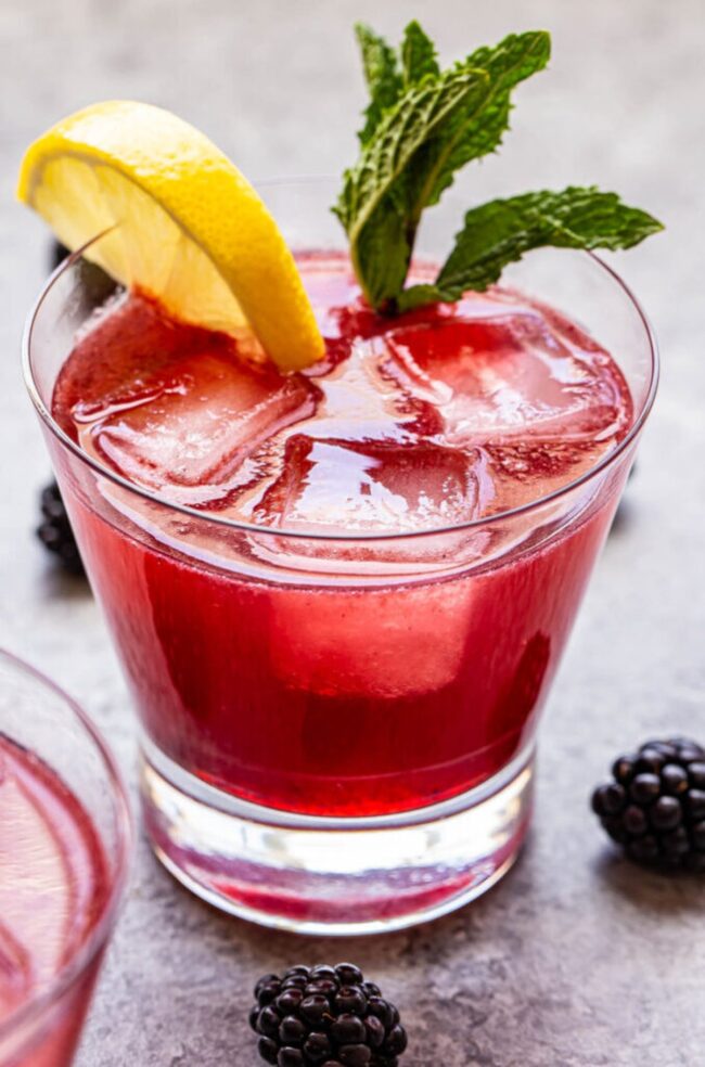 Lemon Blackberry Gin Fizz