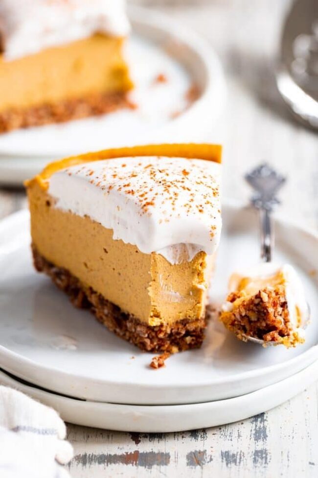Vegan Pumpkin Spice Cheesecake