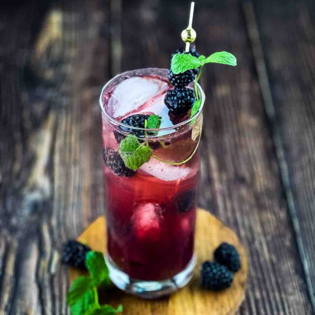 Blackberry Chambord Mojito