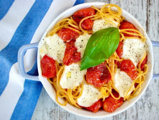 Pasta with Tomato and Mozzarella