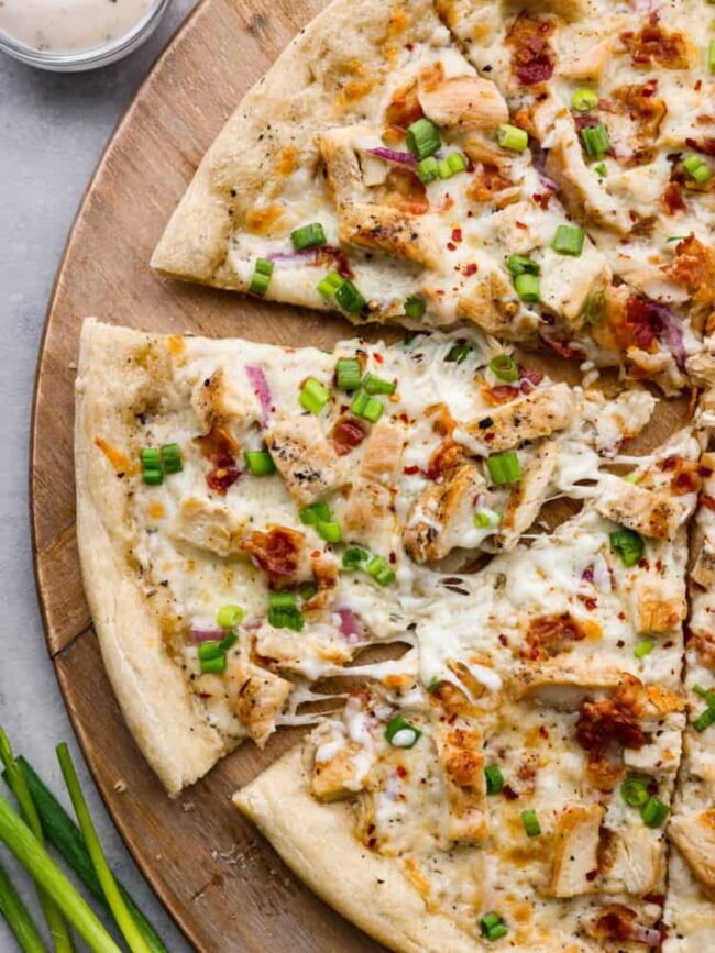 Chicken Alfredo Pizza