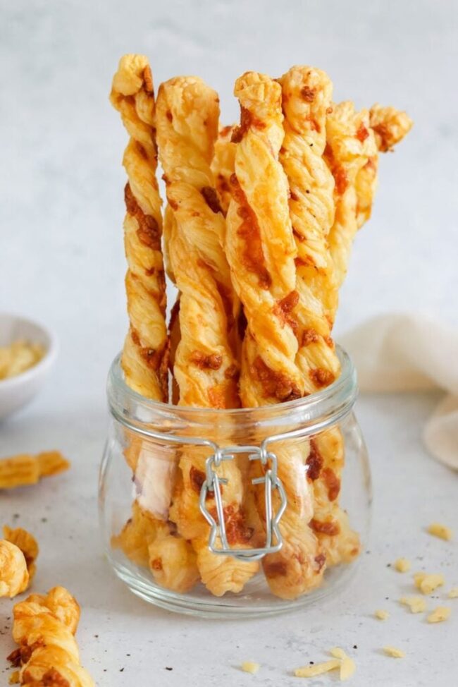 Cheese straws