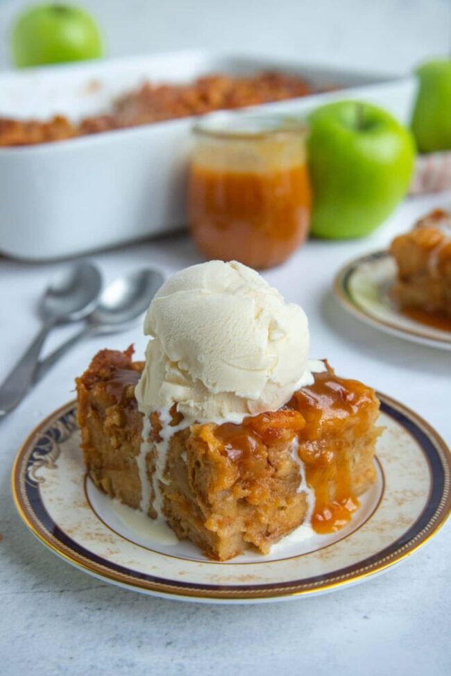 Apple Cinnamon Bread Pudding