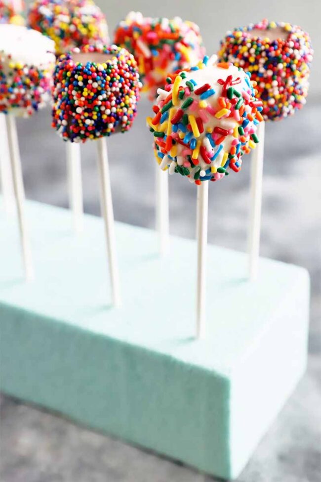 Marshmallow Pops
