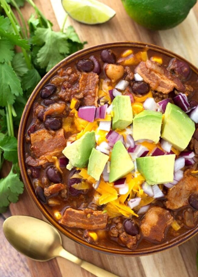 Slow Cooker Cheddar Bacon Chili