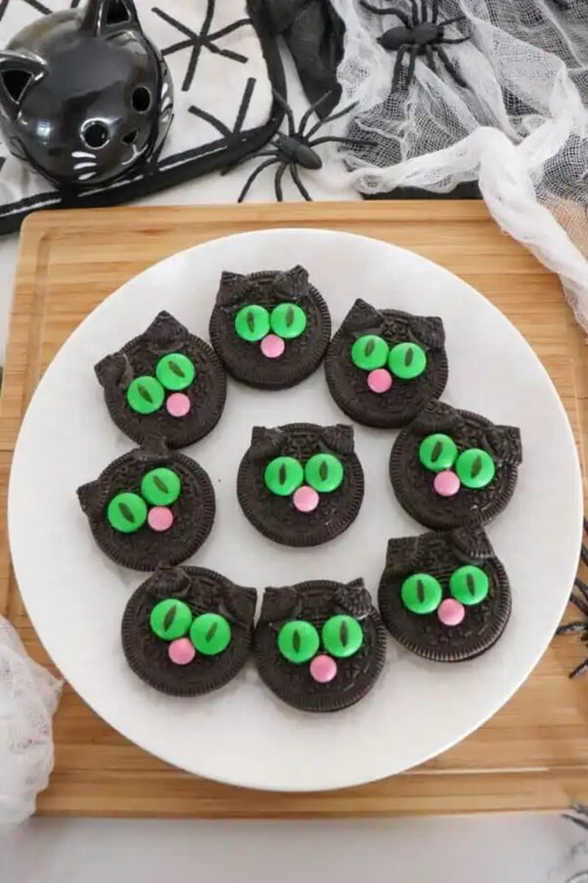 Black Cat Oreo Cookies