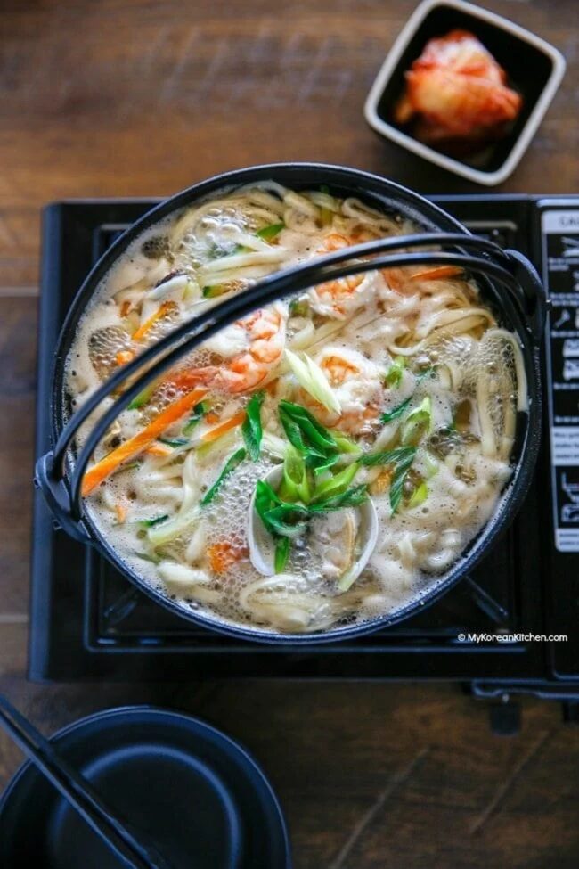 Korean Kalguksu