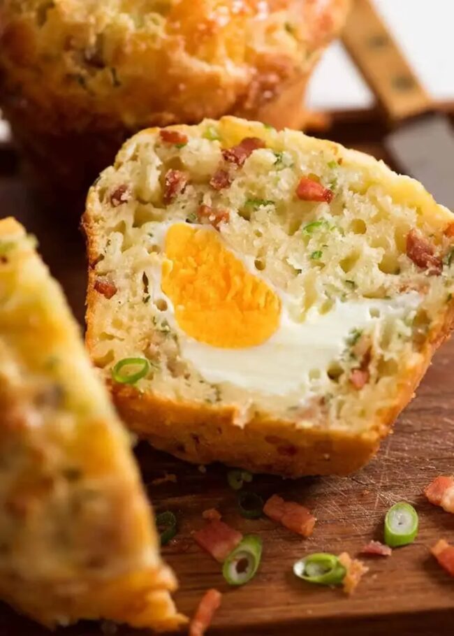 Bacon and Egg Breakfast Muffins