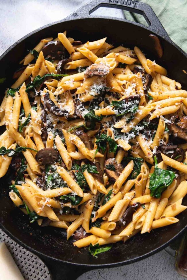 Pasta with Baby Bella Mushrooms and Spinach