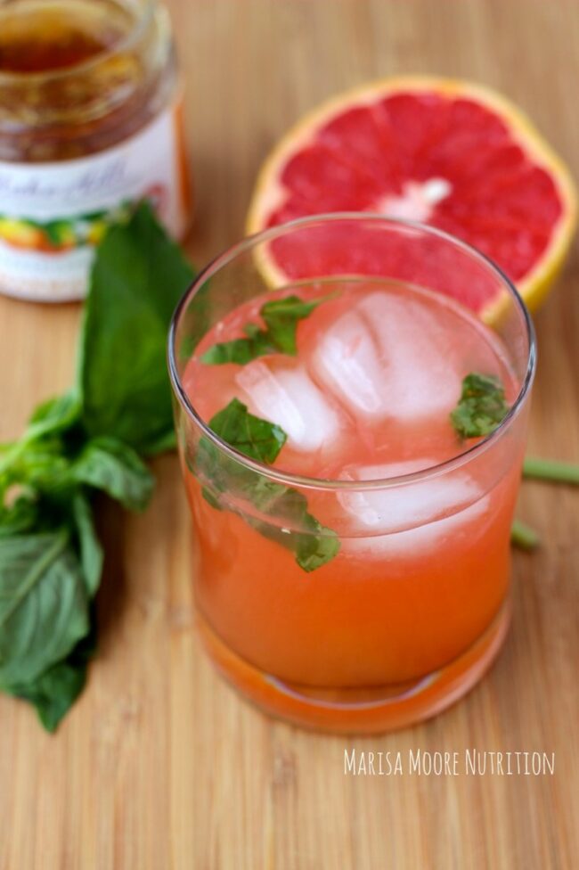 Grapefruit Basil Gin Fizz