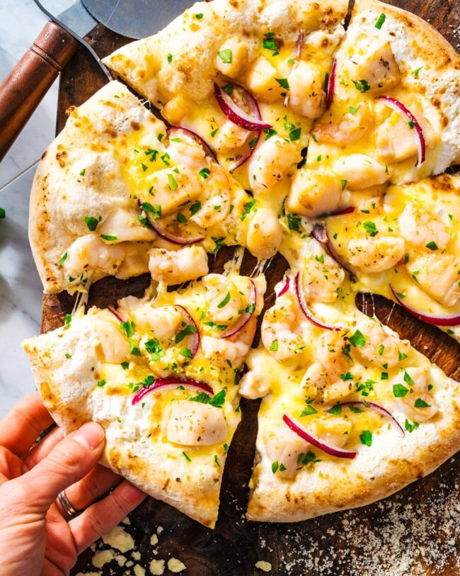 Seafood Pizza