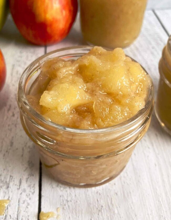 Cinnamon Pear Applesauce