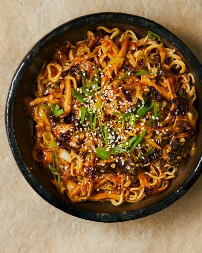 Spicy King Oyster Mushroom Noodles