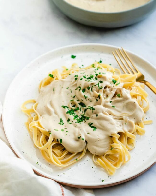 Vegan Alfredo Fettuccine