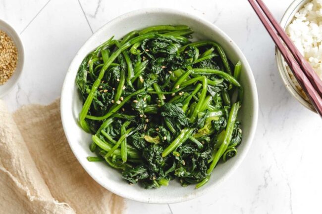 Sesame Spinach Salad (Sigeumchi Namul)