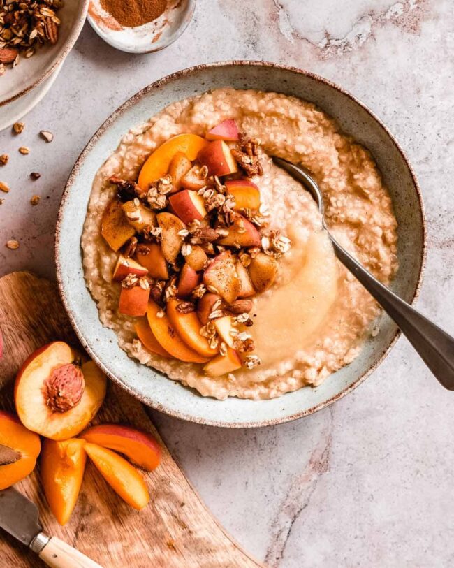 Applesauce Oatmeal