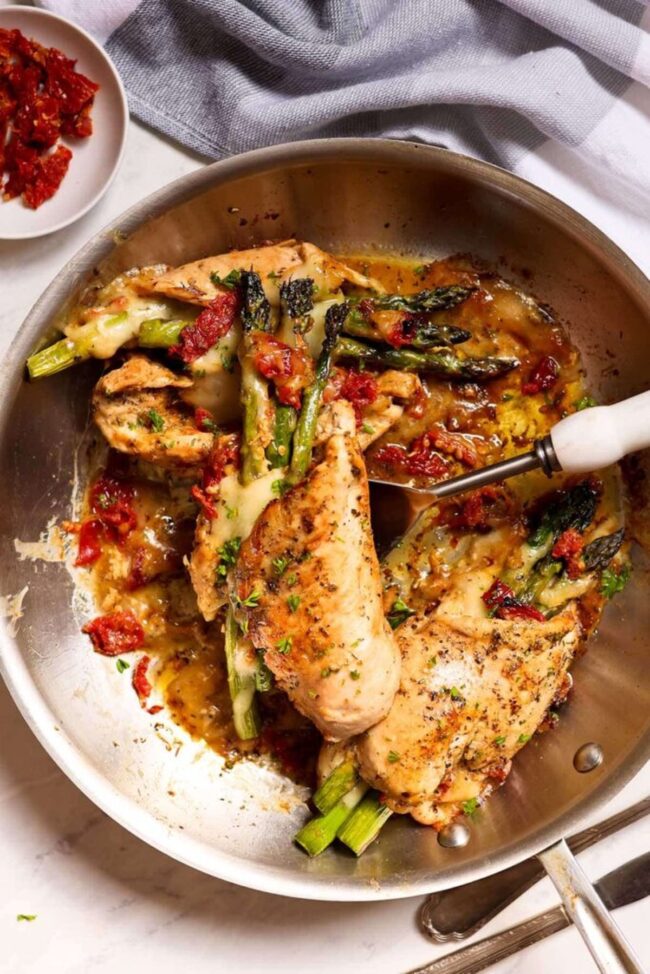 Stuffed Chicken Breast with Sundried Tomatoes and Asparagus