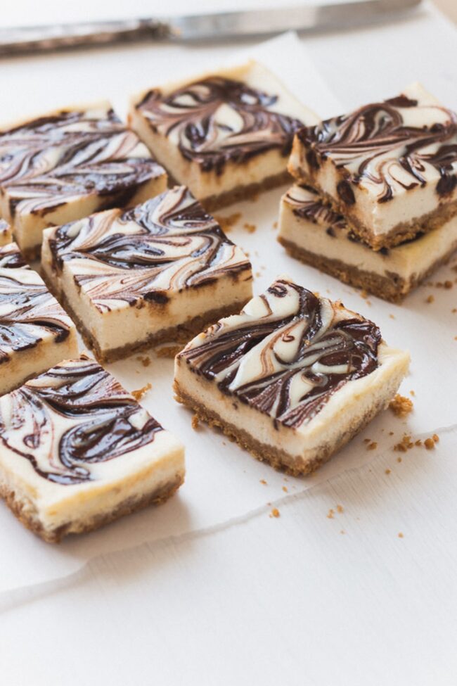 Nutella Swirl Cheesecake Bars