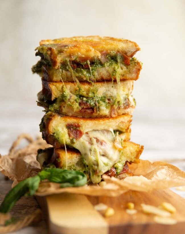 Mozzarella and Pesto Grilled Cheese